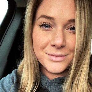 Meet your Posher, Kelli